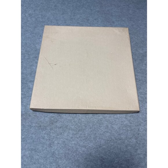 Vintage Handkerchief Set W/ Embroidered Floral Patterns Crochet Lace Edges Origi - Picture 8 of 8